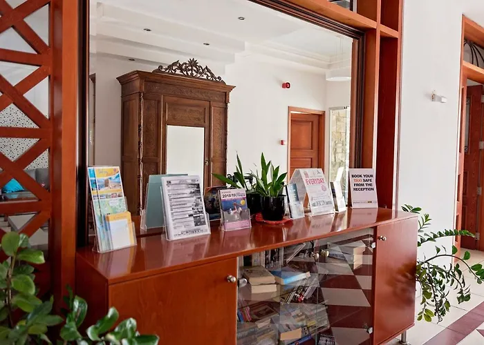 Pyramos Hotel